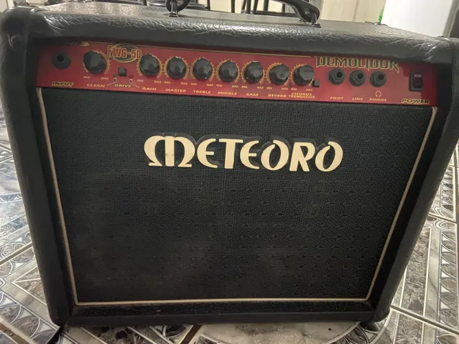 Amplificador Meteoro Demolidor 50W Recondicionado