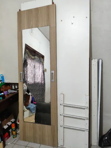 GUARDA ROUPA DE SOLTEIRO