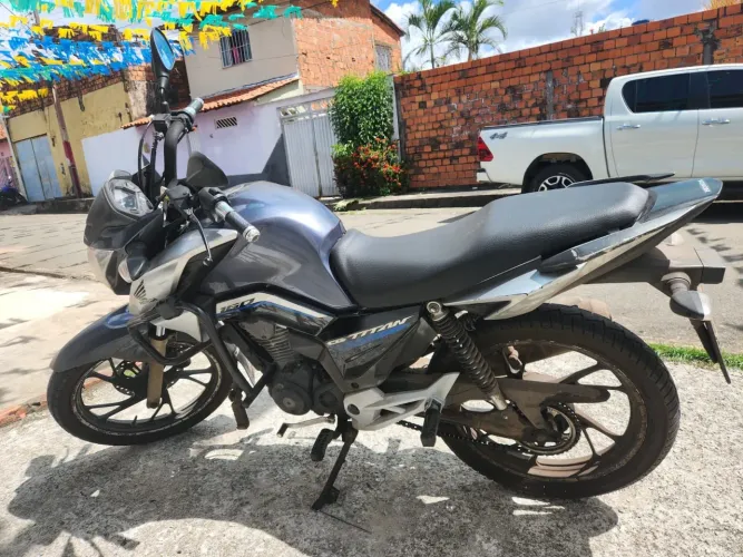 Vendo titan 160 22/23