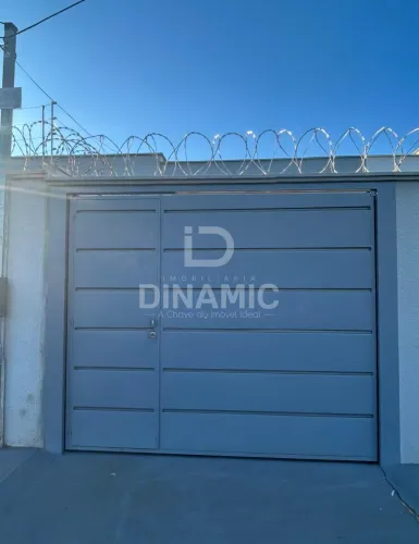 Casa à Venda no Residencial Santa Fé Goiânia com 2 Quartos, Suíte