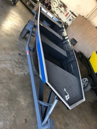 Barco Soldado Estrutura Reforçada com Navegação Confortável - A partir de 7.990,00