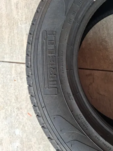 2 Pneus Pirelli 215 65 R16