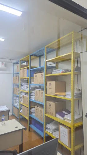 Estante em aço - Prateleiras