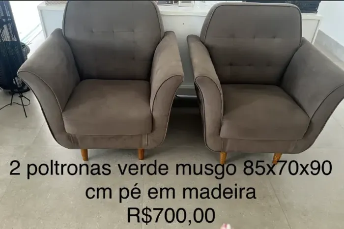 2 Poltronas verdes musgo