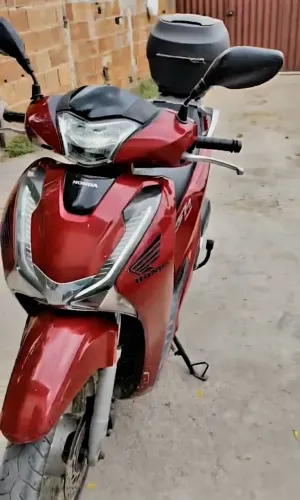 Honda SH 150i DLX 2018 - Conservada, Completa e Econômica