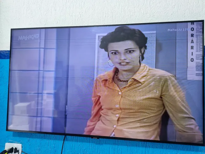 TV Samsung 50 Polegadas Smart - Com Riscos na Tela