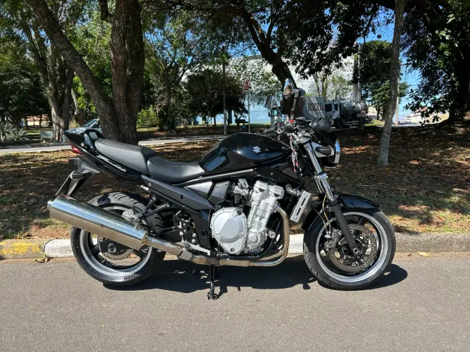 SUZUKI BANDIT 650N 2010 c/PNEUS NOVOS MICHELIN ROAD6 GT