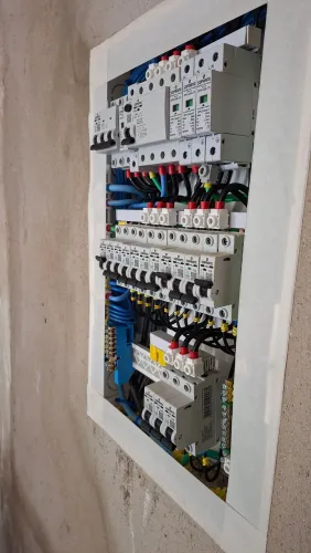 Eletricista Anápolis IJL ELETRICA
