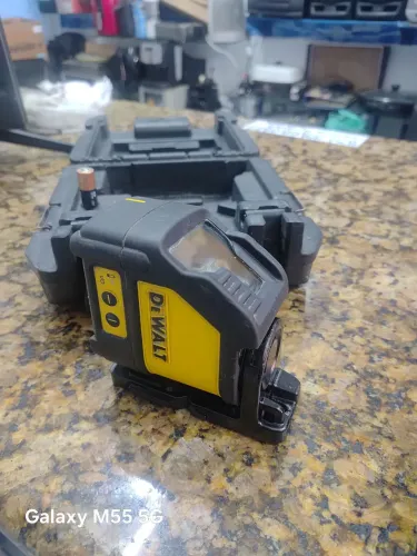Nivelador a Laser D Walt perfeito.