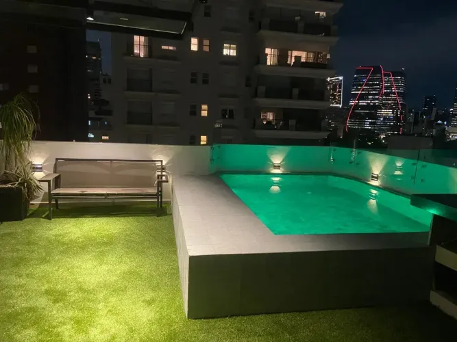 Cobertura Duplex para Locação em Frente ao Parque do Povo150 m² | 2 Suítes | Piscina Priva