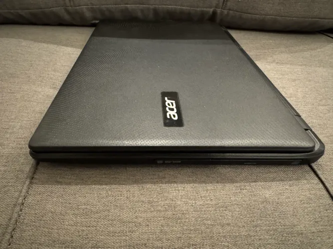 Notebook Acer ES1 531