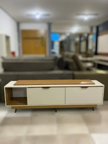 Rack Capri: Design Retrô, Qualidade em MDF e Muito Mais Estilo para Sua Casa