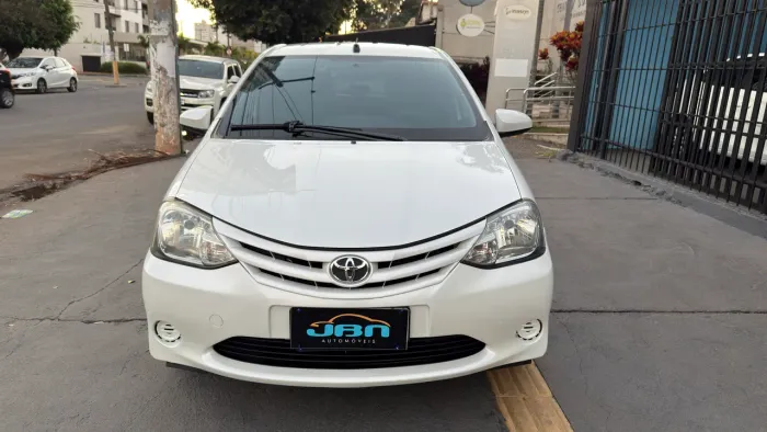 Toyota Etios X 1.3 Flex 16V 5P Aut. 2017