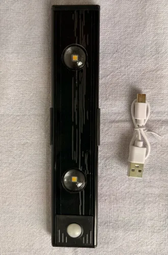 Luminária LED com Sensor de Movimento e Presença 20cm