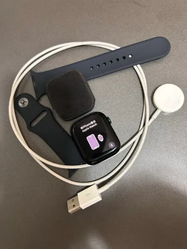 1 Apple Watch série 8 GPS 46mm Jet Black Aluminum