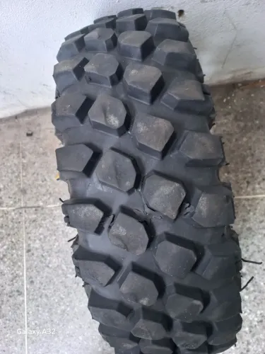 4 pneus biscoito 13 pro Uno Gol pra andar em dunas 85 991 75 78 36