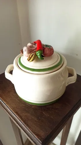 Pote de louça para temperos