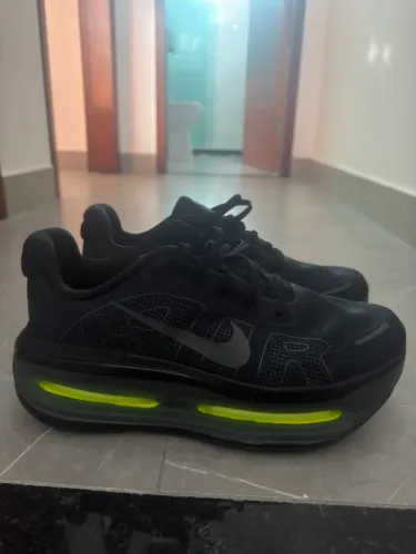 Nike Vomero Premium 42 BR