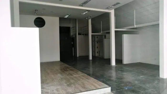 Loja Comercial para Aluguel em Embaré, Santos  R$15.000/mês