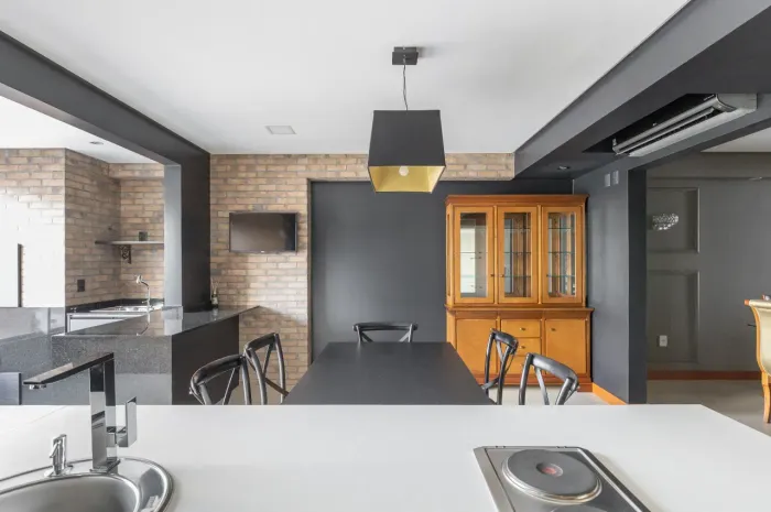 Excelente cobertura plana, com 223 metros de área privativa