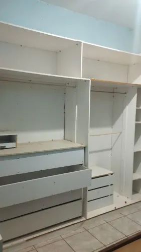 Guarda roupa closet branco