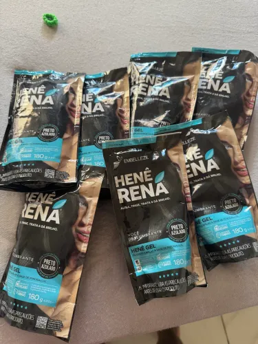 Alisante Henê Rena, preto azulado
