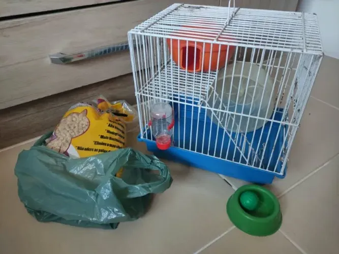 Gaiola para hamster + granulado para forro