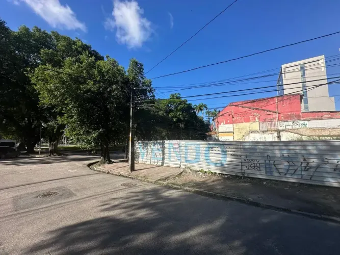 Terreno com 1.152,90 m², na Praça do Derby - Recife