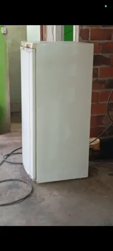 Geladeira gelando muito