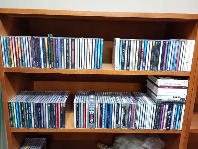 coleção 850 cds de música. importados e novos. jazz, pop, trilhas, lounge, chill out, etc