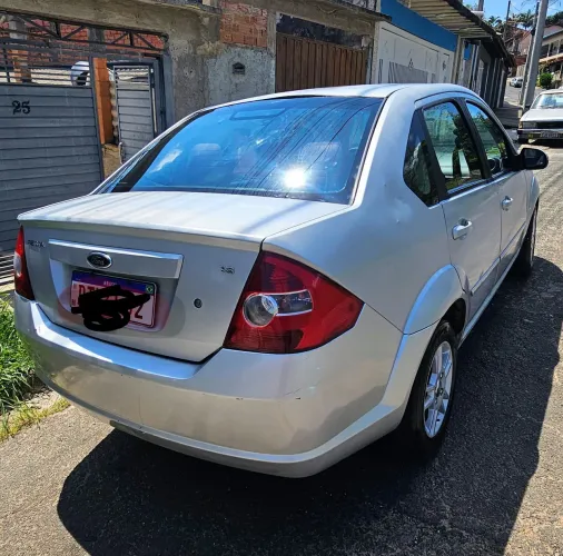 Ford Fiesta Sed. 1.6 8V Flex 4P 2008