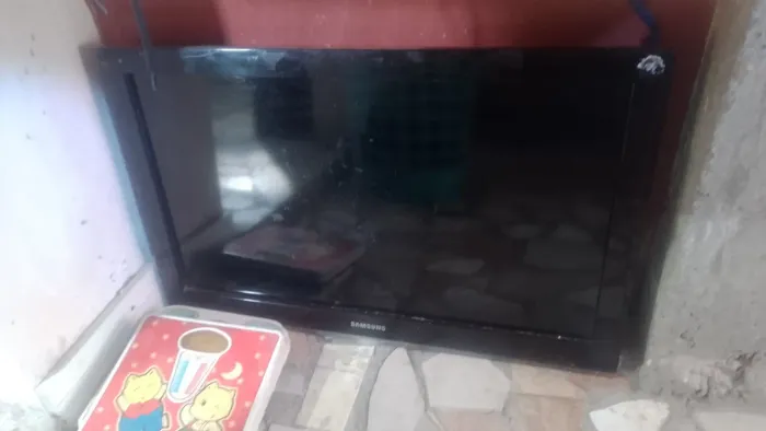 TV para tirar peças 