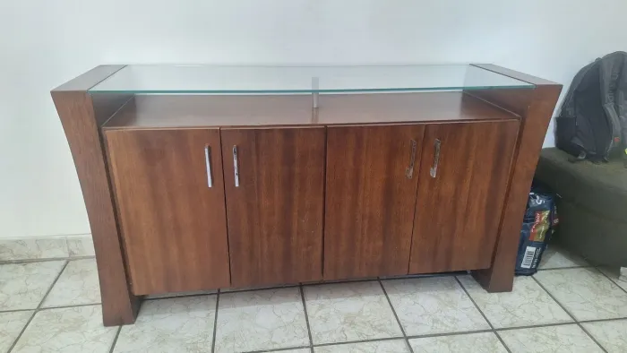 Buffet Aparador Moderno - Madeira e Vidro (bom estado!)