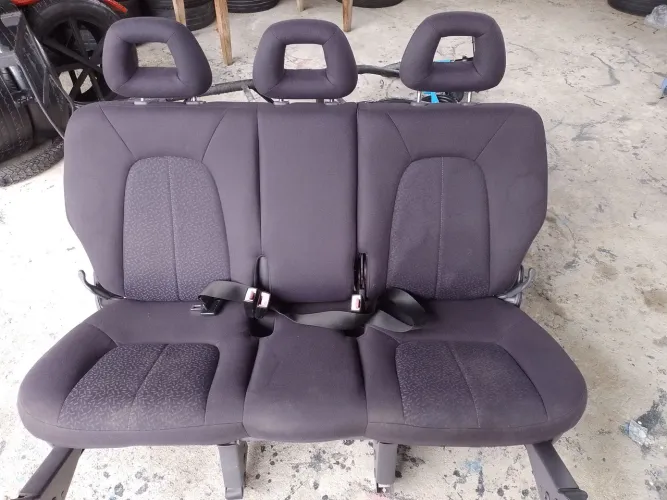 Banco traseiro Mercedes classe A 