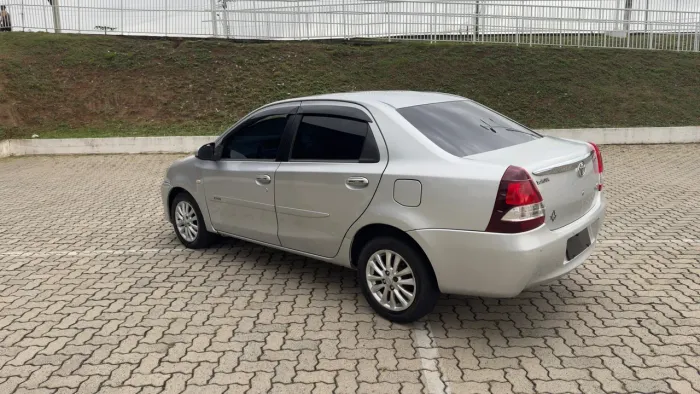 Toyota Etios XLS Sedan 1.5 Flex 16V 4P Mec. 2014