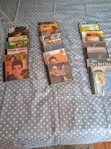 CDS USADOS ORIGINAIS MPBS, SERTAEJOS E CLÁSSICOS.