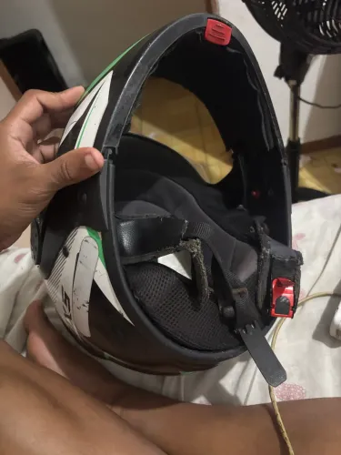 Capacete