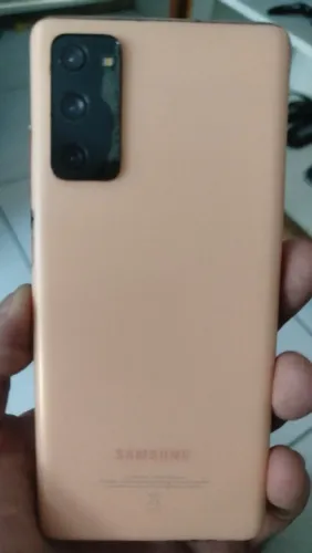 Vendo Galaxy S20 FE  impecável de novo128Gb e 6 Gb de ram