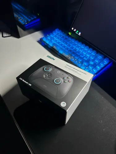 CONTROLE GAMER 8BITDO ULTIMATE 2 + BASE CARREGAMENTO - NOVO