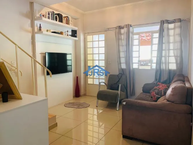 Sobrado à venda em Barueri, Jardim Regina Alice, com 2 quartos, com 65 m²