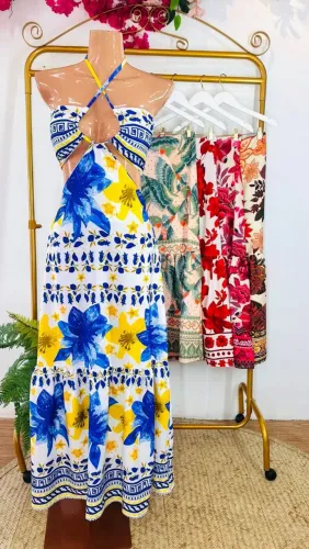 Vendo kit de 10 vestidos no atacado!!