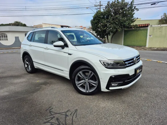 Volkswagen Tiguan Allspac R-line 350 TSI 2.0 4X4 2021
