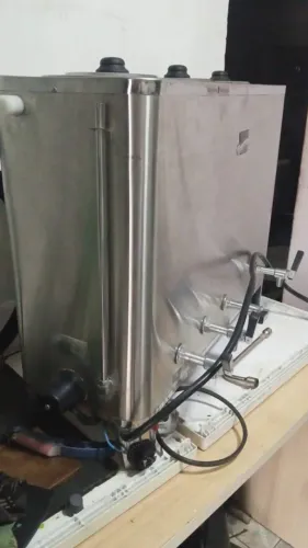 Cafeteira industrial.