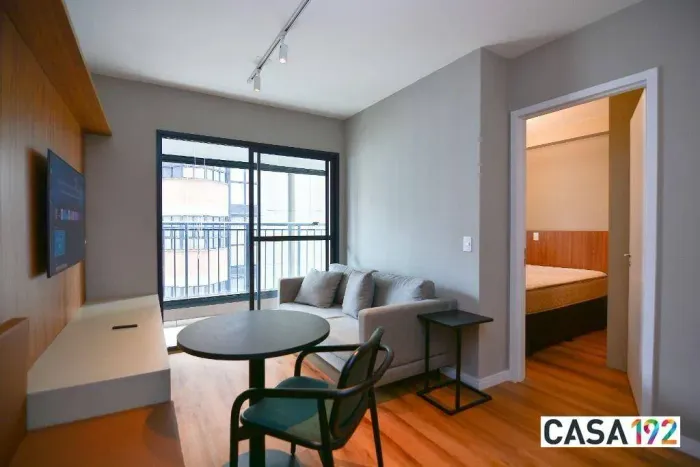 Apartamento com 1 dormitório para alugar, 25 m² por R$ 4.087,00/mês - Campo Limpo - São Pa