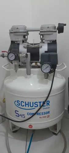 Vende-se compressor odontologico