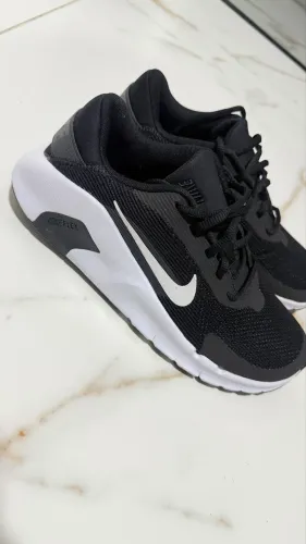 Vendo novo tênis Nike Flex Train feminino
