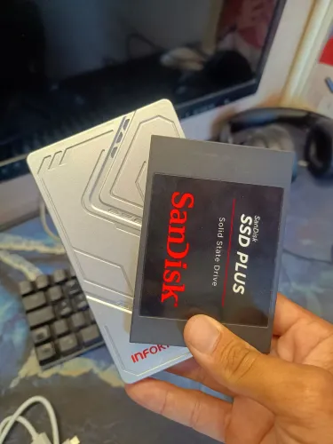 SSD SANDISK 120 GB COM CASE