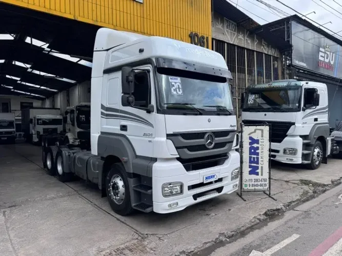 M BENZ AXOR 2536 6X2 ANO 2022 AR COND AUTOMATICO UNICO DONO