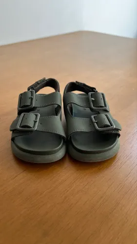 Sandália Infantil Zara - Verde Militar - Tam. 21 - Excelente Estado