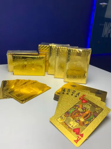 Baralho premium dourado